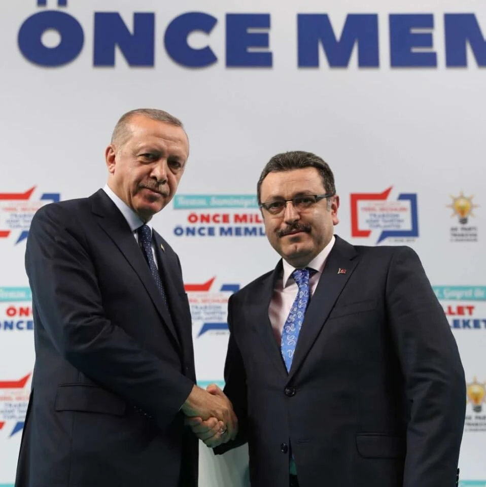 AK Parti Trabzon Büyükşehir Belediye Başkan Adayı Ahmet Metin Genç kimdir?