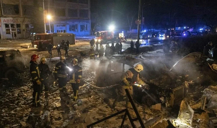 Rusya Ukrayna'nın Harkov şehrine bombalar yağdırdı