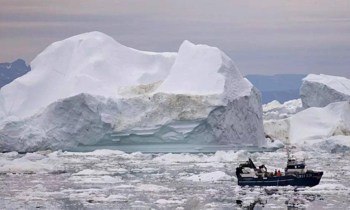 Küresel ısınma Grönland'ı vurdu: Saatte 30 milyon ton buz kaybetti