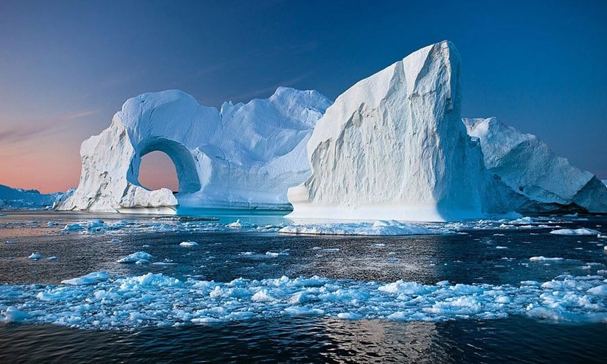 Küresel ısınma Grönland'ı vurdu: Saatte 30 milyon ton buz kaybetti