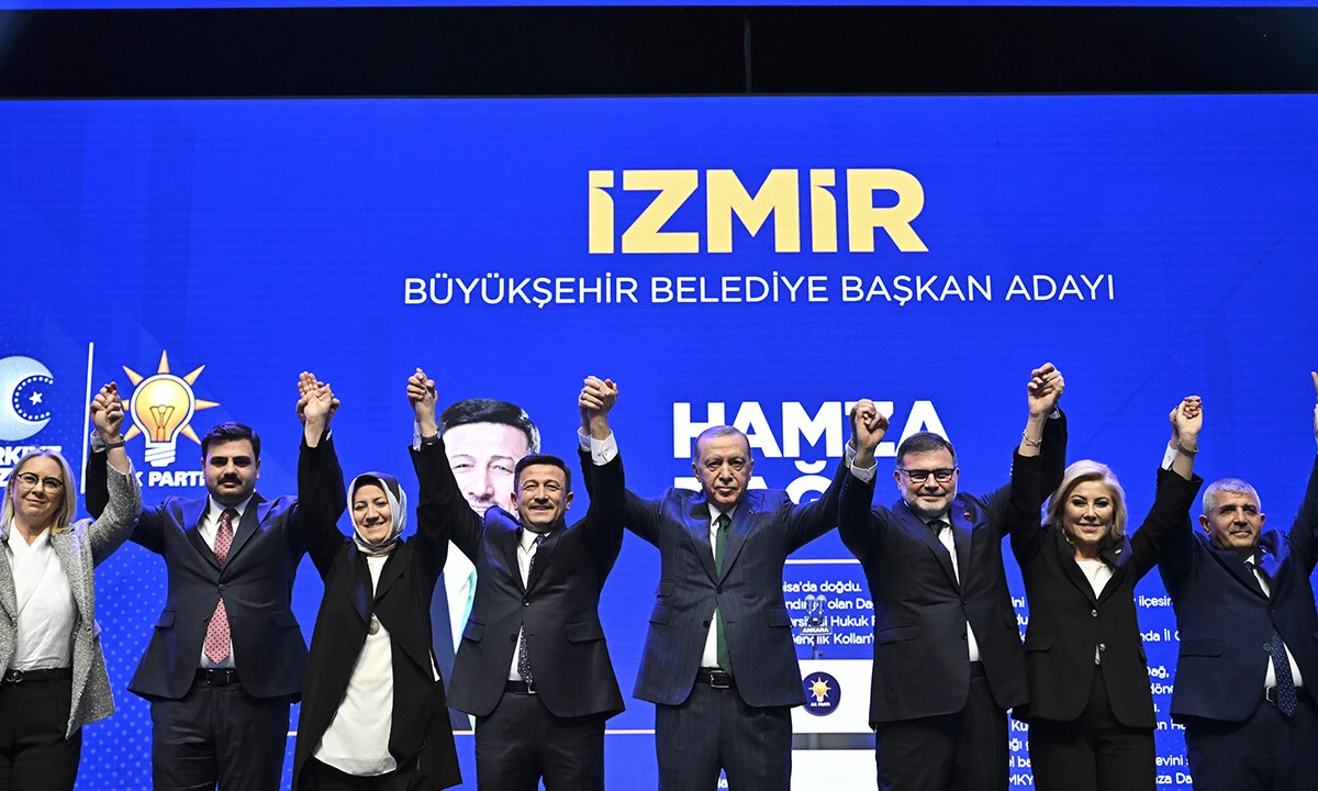 Erdoğan, AK Parti'nin adaylarını tek tek duyurdu: Ankara'da Altınok, İzmir'de Dağ