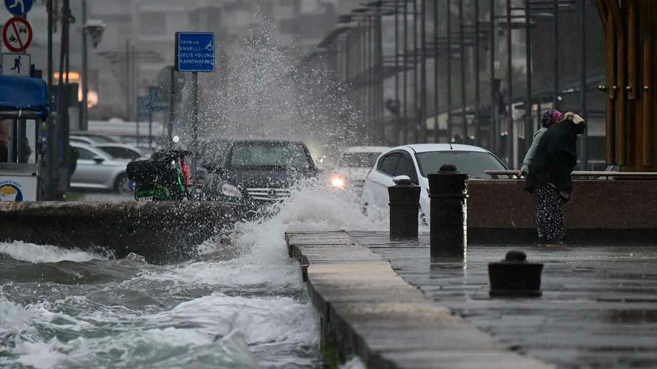 Meteoroloji'den fırtına alarmı: Hızı 80 kilometreyi bulacak (18 Ocak il il hava durumu)