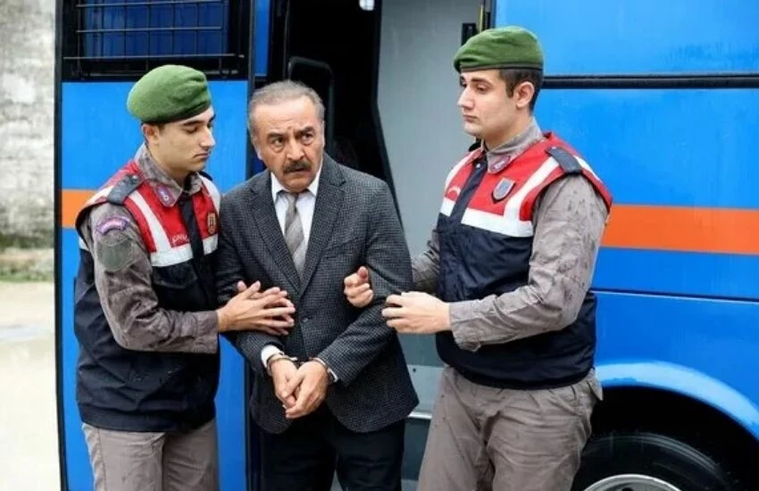 İnci Taneleri dizisi oyuncusu Hazar Ergüçlü’nün bölüm başı alacağı ücret dudak uçuklattı!