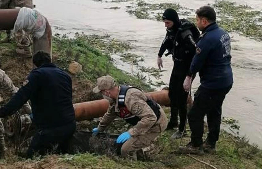 İlçe diken üstünde! Nehirden bir haftada 3 ceset çıktı
