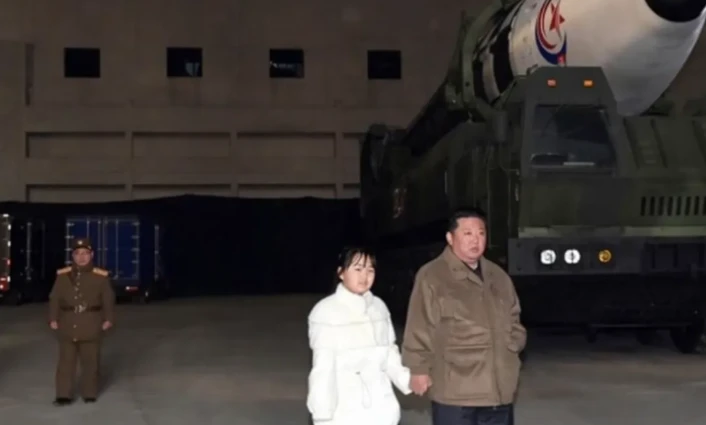 Kuzey Kore lideri Kim Jong-Un koltuğunu 10 yaşındaki kızına bırakacak