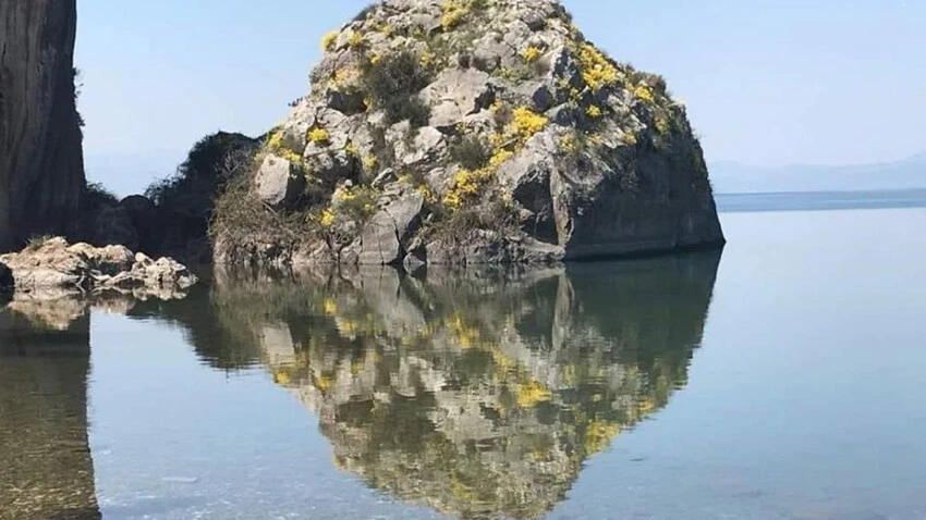 İznik Gölü'ne yansıyan görüntü şoke etti