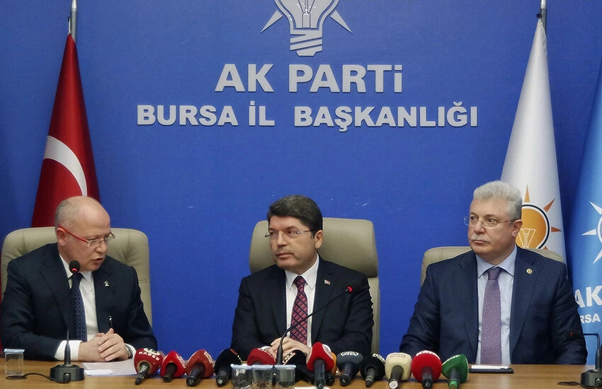 Adalet Bakanı Yılmaz Tunç'tan siyasi partilere 'sandık' çağrısı