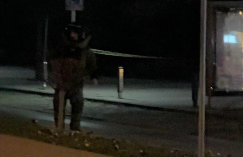 Durakta şüpheli çanta paniği! Bomba imha ekipleri alarma geçti