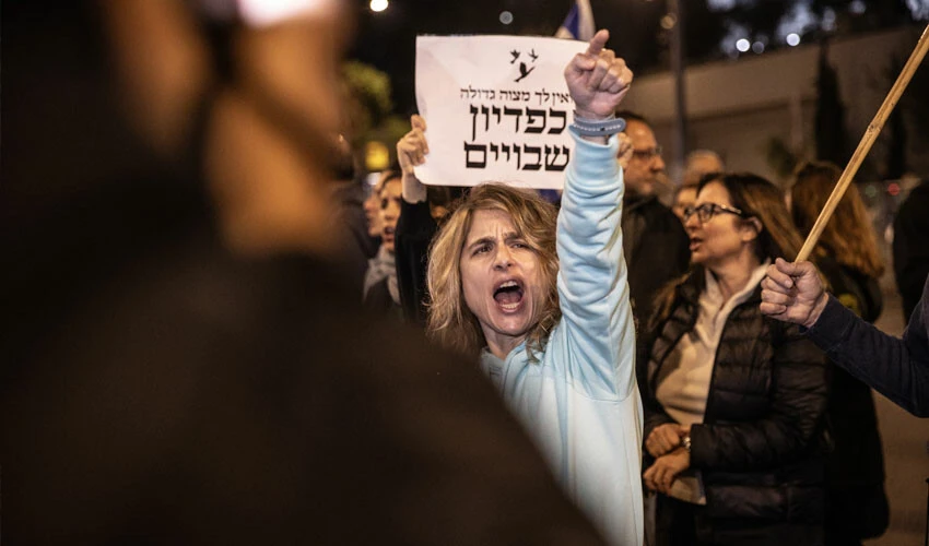 Katliama karşı yükselen sesler çoğalıyor: Netanyahu karşıtı gösteri