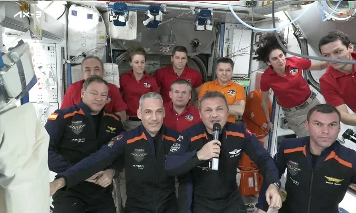 Erdoğan, Gezeravcı ile görüştü: ISS'ten ilk canlı bağlantı