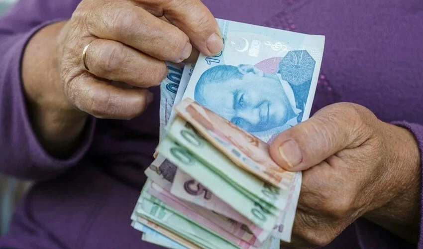 Emeklinin eline yılda kaç lira geçecek? En düşük artış SSK ve Bağ-kur'da