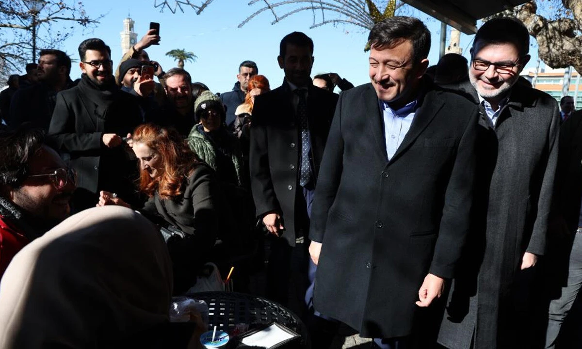Hamza Dağ'dan yerel seçim mesajı: İzmir'i marka şehir haline getireceğiz