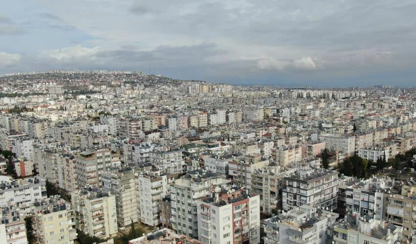 Turizm kentinde konut fiyatları büyük düştü, şehirde tersine göç başladı
