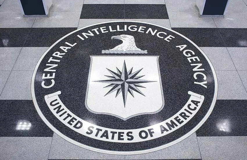CIA’den casusluk çağrısı: Etrafınızdakiler gerçeği duymak istemeyebilir