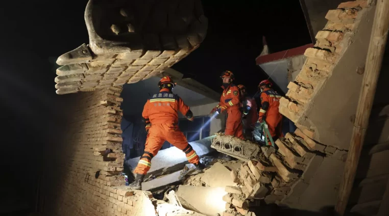 4 ülkeden hissedilen şiddetli depremin bilançosu netleşiyor