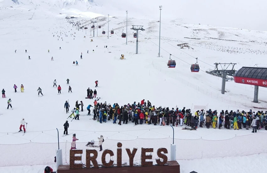 İngiliz medyasından Erciyes Kayak Merkezi'ne övgü
