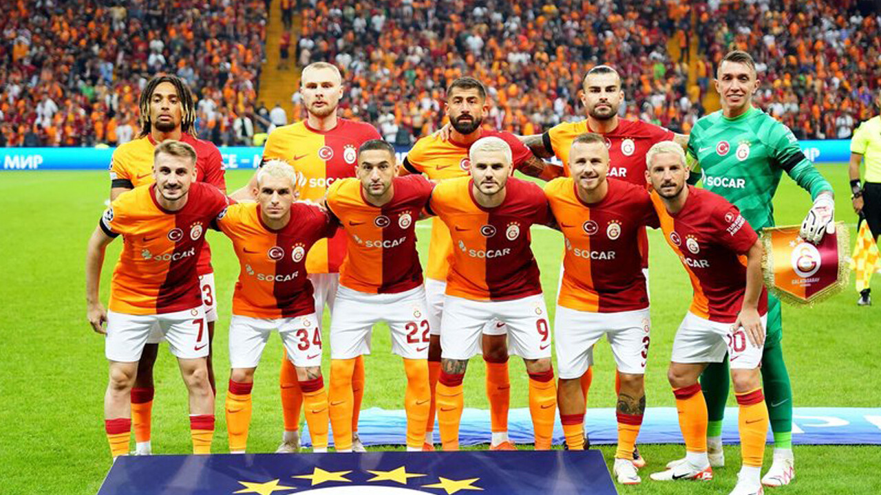 Galatasaray yıldız futbolcusuyla sözleşme uzatıyor