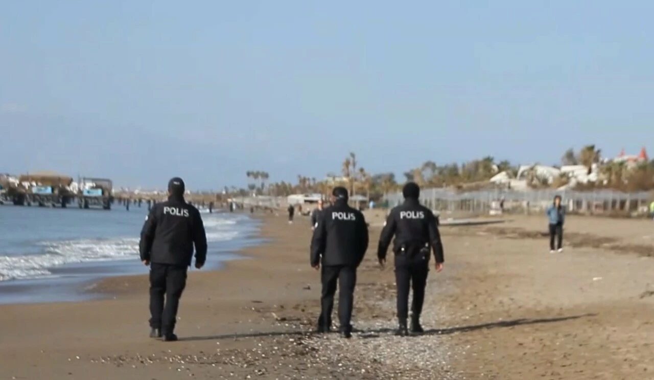 Antalya'da ekipler alarmda: Sahilde 'ceset' devriyesi