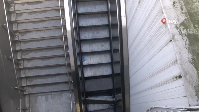 Esenler Metrosunda yürüyen merdiven çöktü! Yürüyen merdivenler neden çöktü, yaralı, ölü var mı?