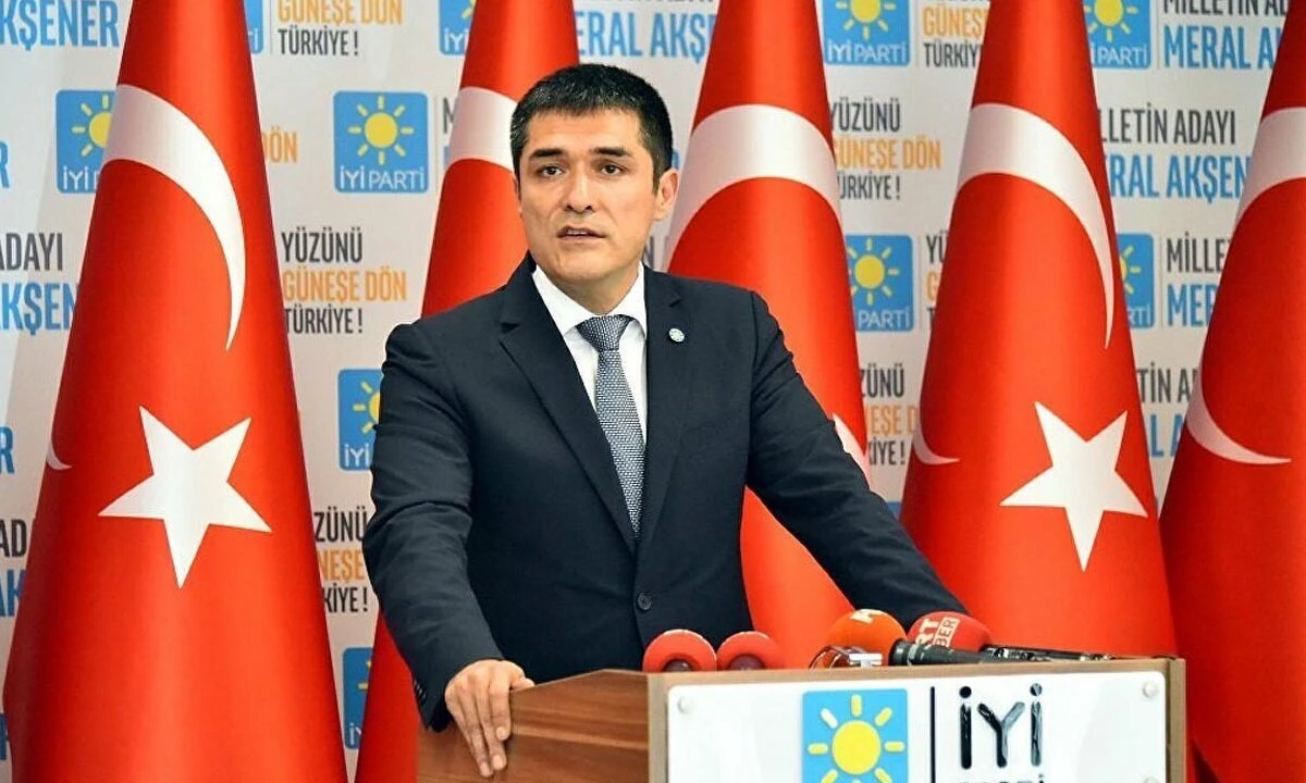 İYİ Parti'nin İstanbul adayı Buğra Kavuncu oldu