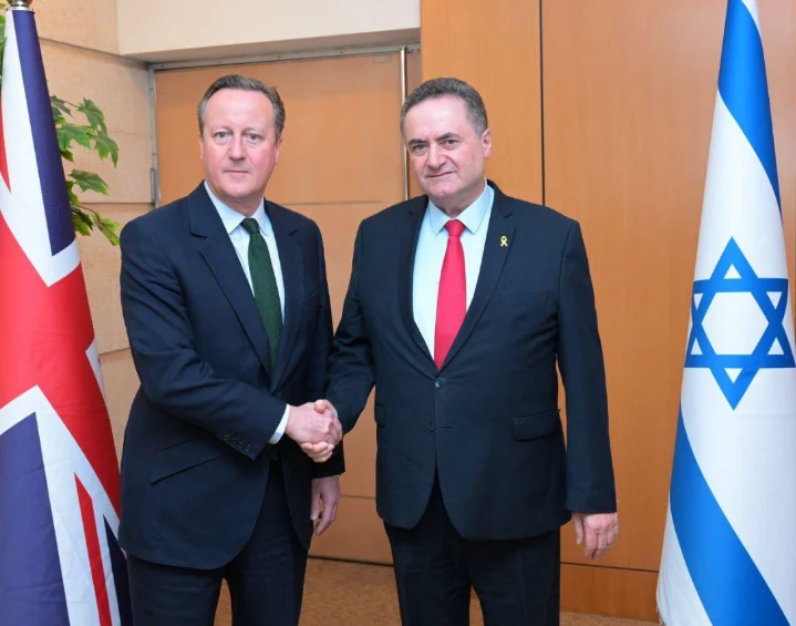 İsrail: Hizbullah geri adım atmazsa bedelini Lübnan ödeyecek