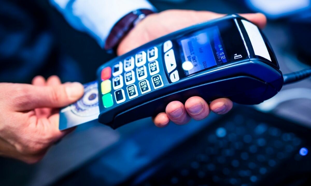 Kredi kartlarına yeni düzenleme sinyali! Taksit sınırı ve limit kontrolü önlemi yolda