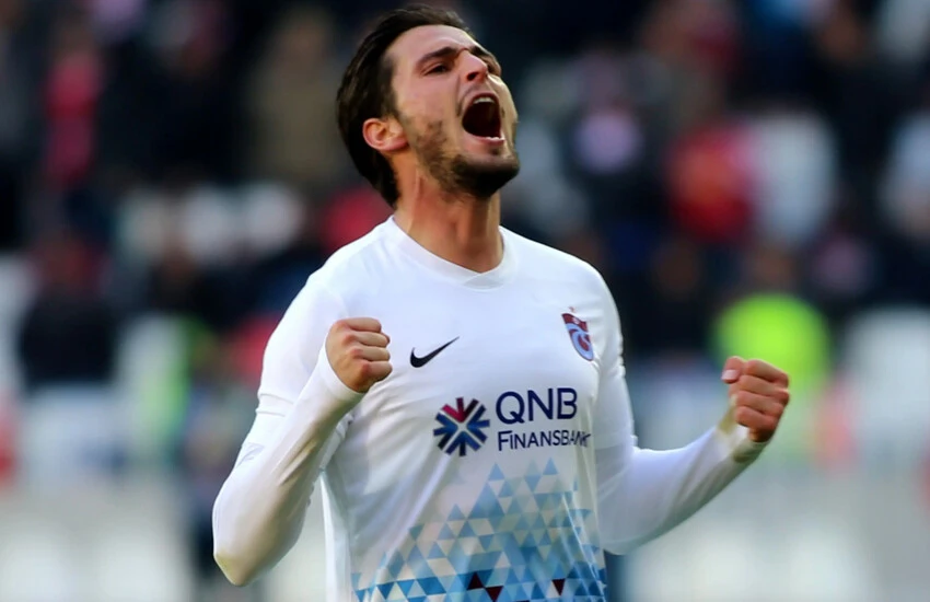 Süper Lig devi harekete geçti: Okay Yokuşlu geri dönüyor!