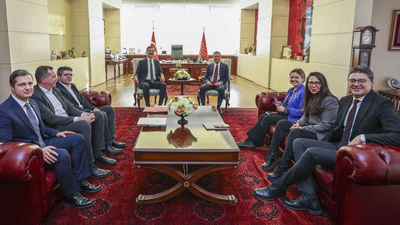 CHP'nin iş birliği görüşmeleri devam ediyor! Yeni rota TİP