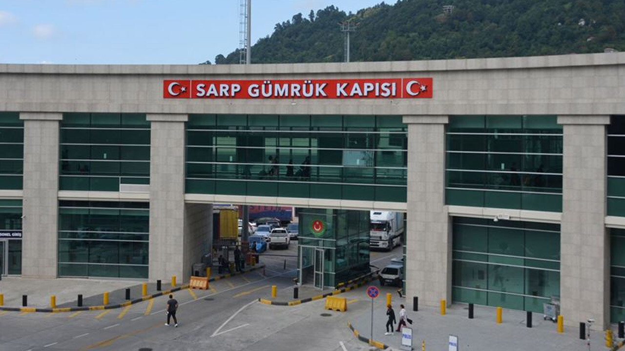 Sarp Sınır Kapısı&#039;ndan 6 milyonu aşkın yolcu geçti