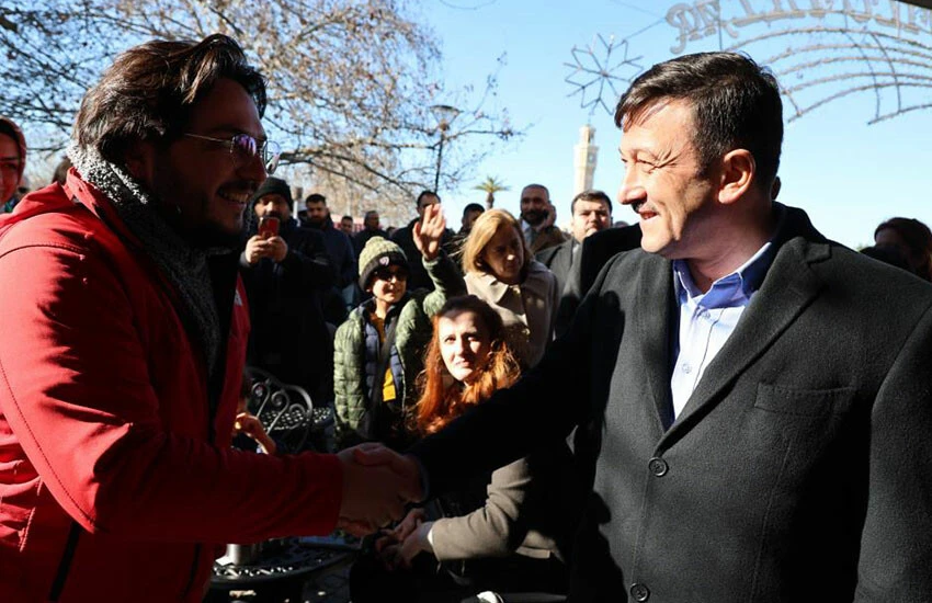 Hamza Dağ taahhüt verdi: 15 yıllık siyaset geçmişimi kefalet olarak sunuyorum