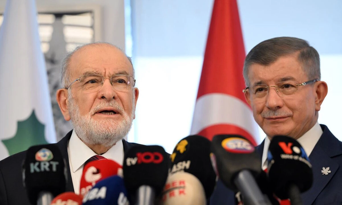 Gelecek Partisi'nde toplu istifa