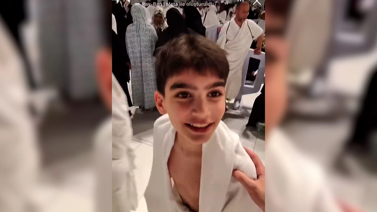 Ünlü rapçi Sefo Umre'ye gitti, telefonunu otelde unutan minik hayranını böyle sevindirdi