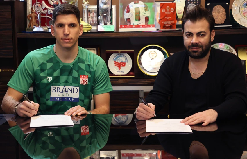 Sivasspor’da kale Sırp eldivene teslim edildi