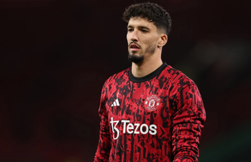 Erik ten Hag açıkladı! Altay Bayındır ilk maçına çıkıyor