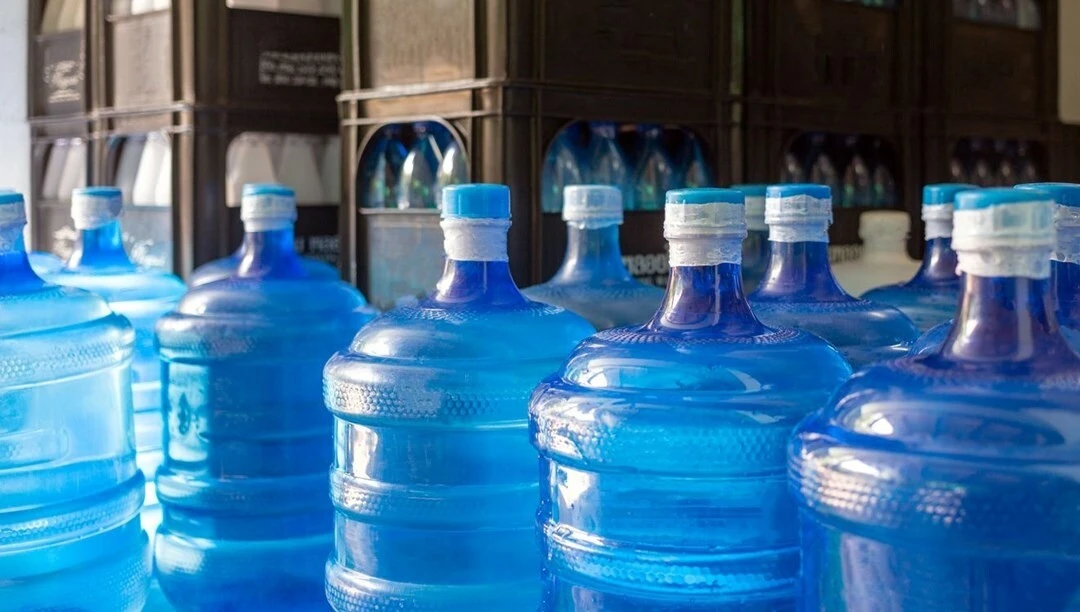 Bir gecede 700 ürüne zam geldi! Marketler etiket mesaisine kaldı