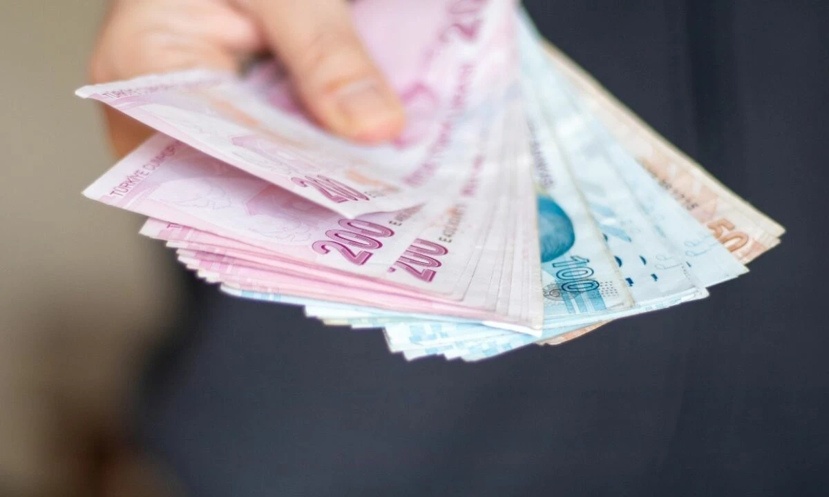 En düşük emekli maaşı için kademeli artış gündemde! Emekliye seçim müjdesi geliyor