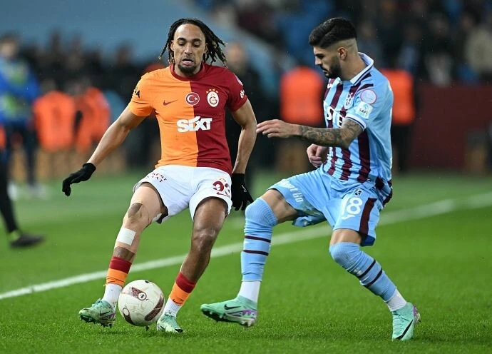 Küllerinden doğan Sacha Boey rekorla gidiyor: İşte Galatasaray'ın kasasına girecek tarihi rakam