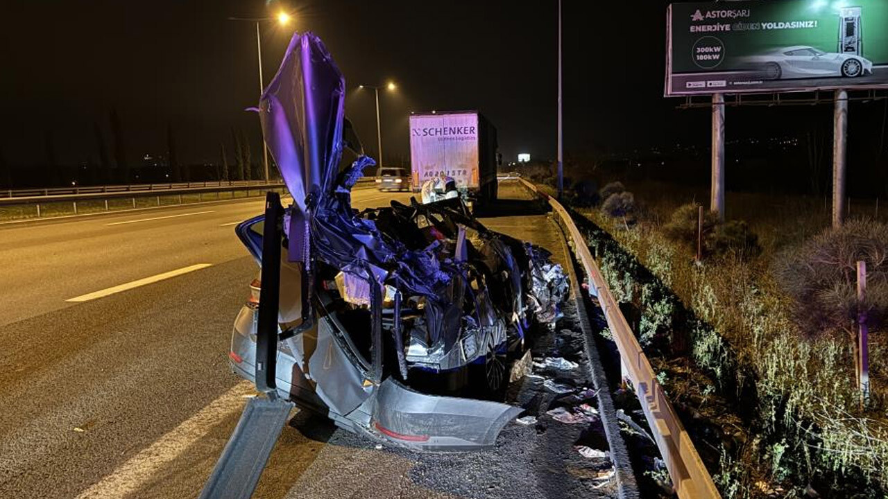 Polis aracı ile tır kazasında 1 polis hayatını kaybetti 