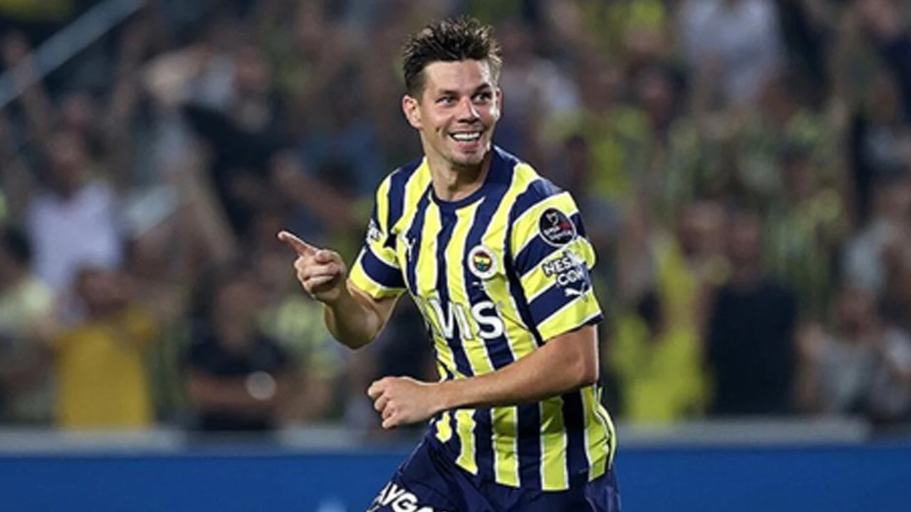 Fenerbahçe'de ayrılacak yabancı futbolcular belli oldu