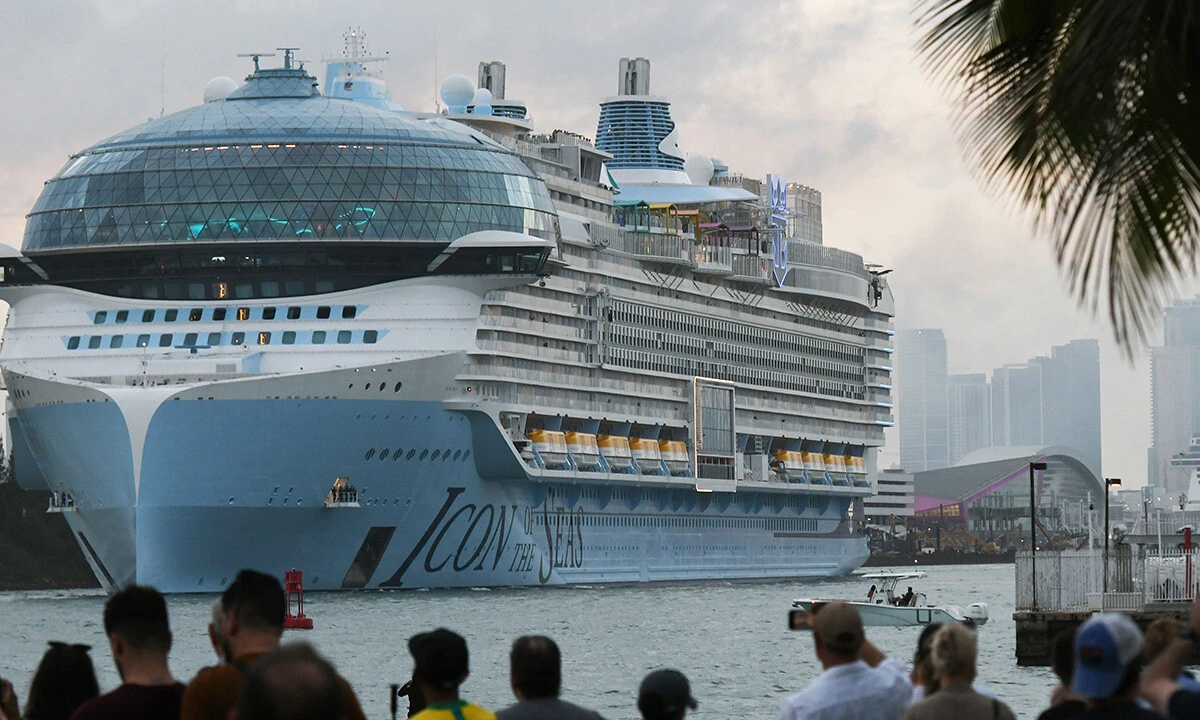 Titanik yanında oyuncak kalır! 2 milyar dolarlık gemi yola çıktı