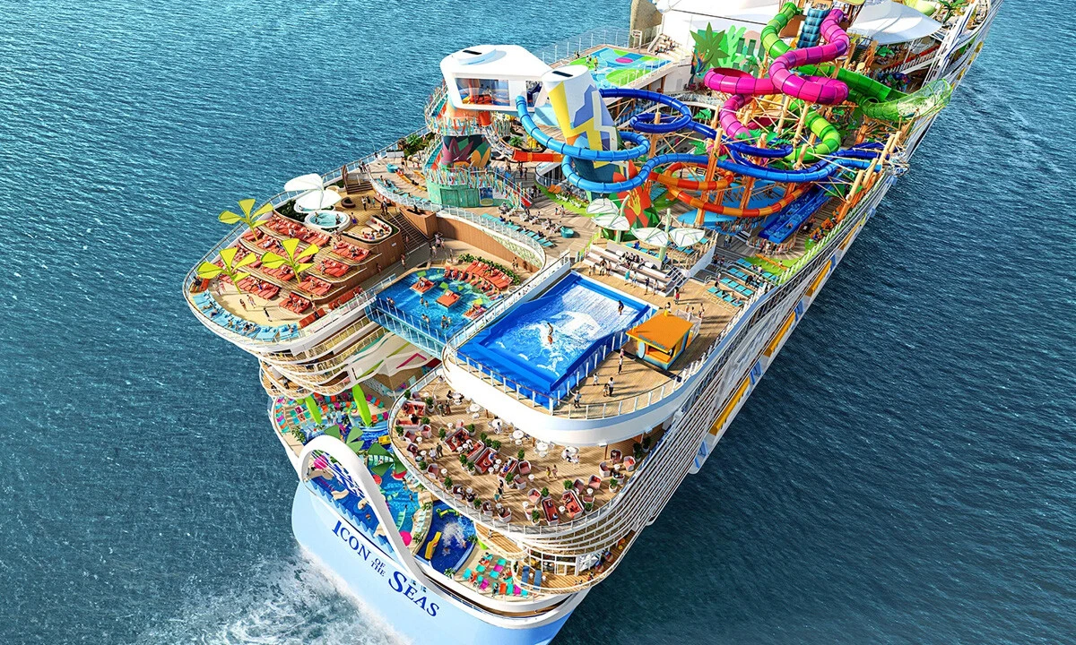 Titanik yanında oyuncak kalır! 2 milyar dolarlık gemi yola çıktı