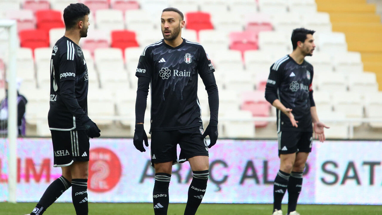 Kartal, Sivas&#039;ta dondu! Maç sonucu: Sivasspor 1-0 Beşiktaş