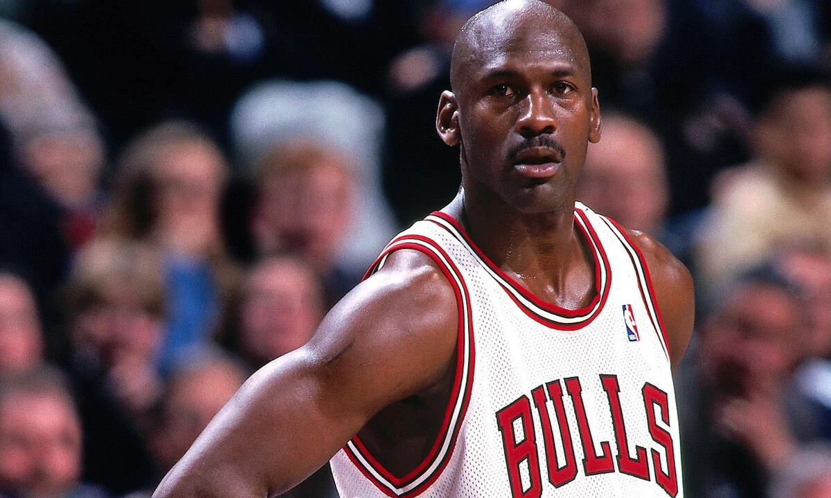 Michael Jordan'ın ayakkabıları rekor fiyata satılacak