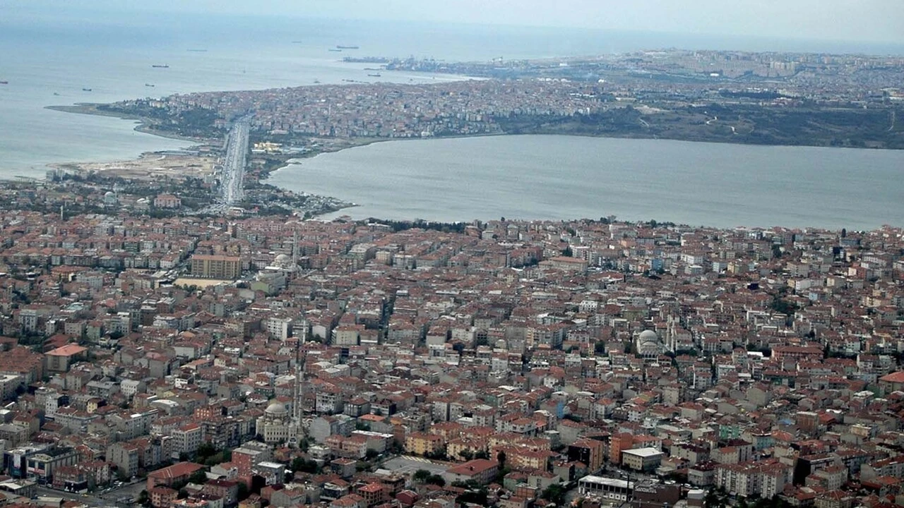 Beklenen Marmara depreminde 3 il tehdit altında! Ekonominin çarkları tamamen durabilir