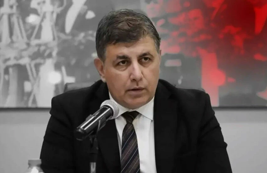 Özgür Özel'e 'abi' formüllü talep işlemedi: CHP'nin İzmir adayının ismi sızdı