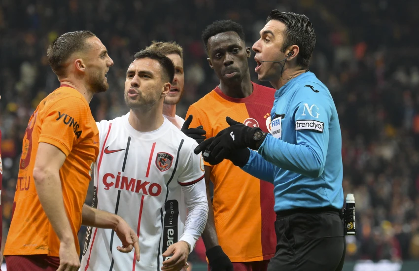 Galatasaray son dakikada zirve takibini sürdürdü