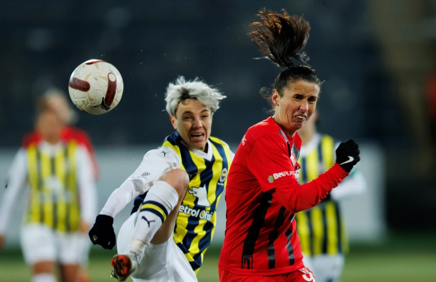 Fenerbahçe puan kaybetti! Galatasaray zirvede