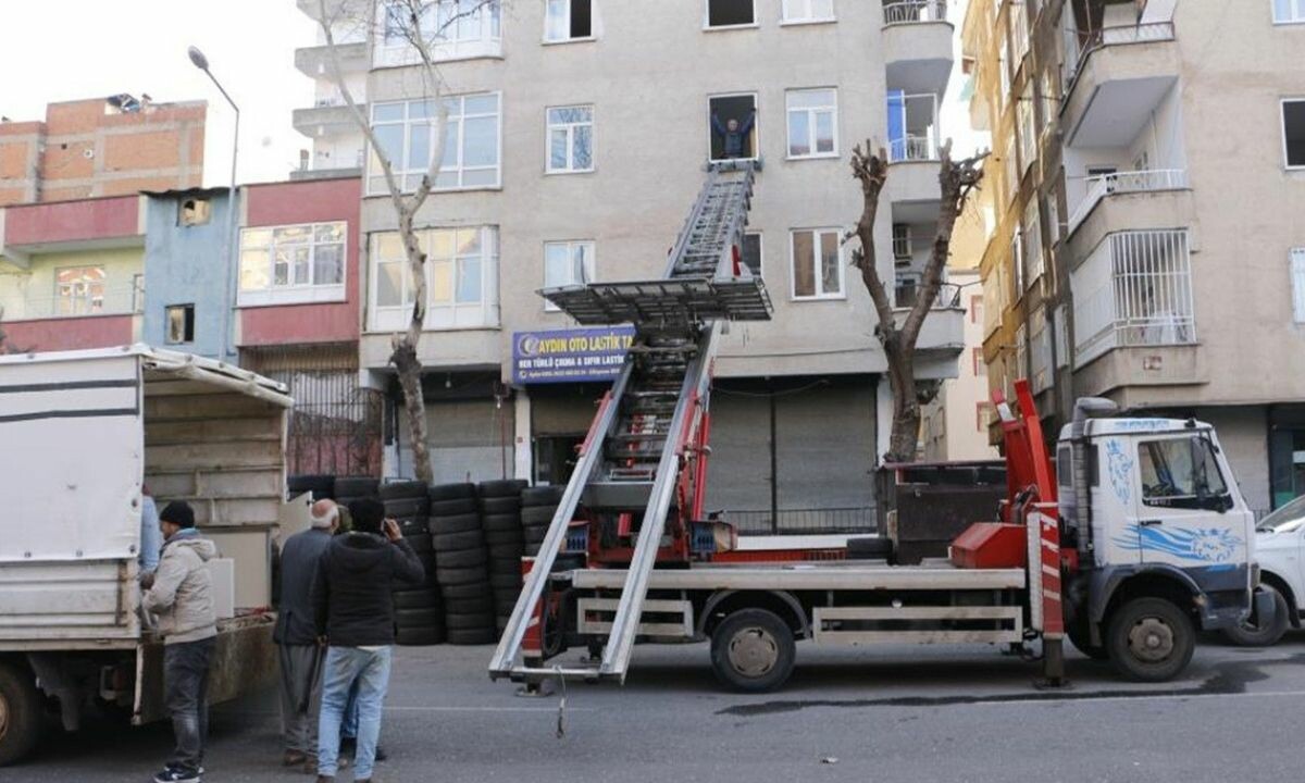 İstanbul&#039;da dönüşüm mesaisi başladı! Ev taşıma maliyeti dudak uçuklatıyor