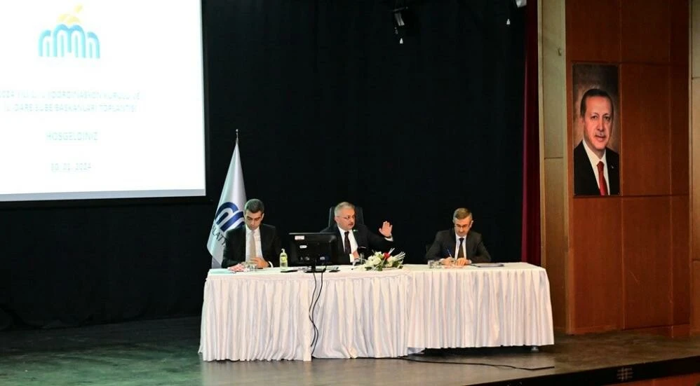 Vali Yazıcı müdürlerin yüzüne yüzüne söyledi: Savsaklıyorsunuz