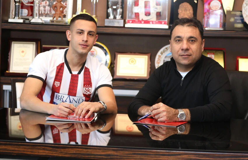 Son dakika! Fenerbahçe ayrılığı resmen duyurdu!